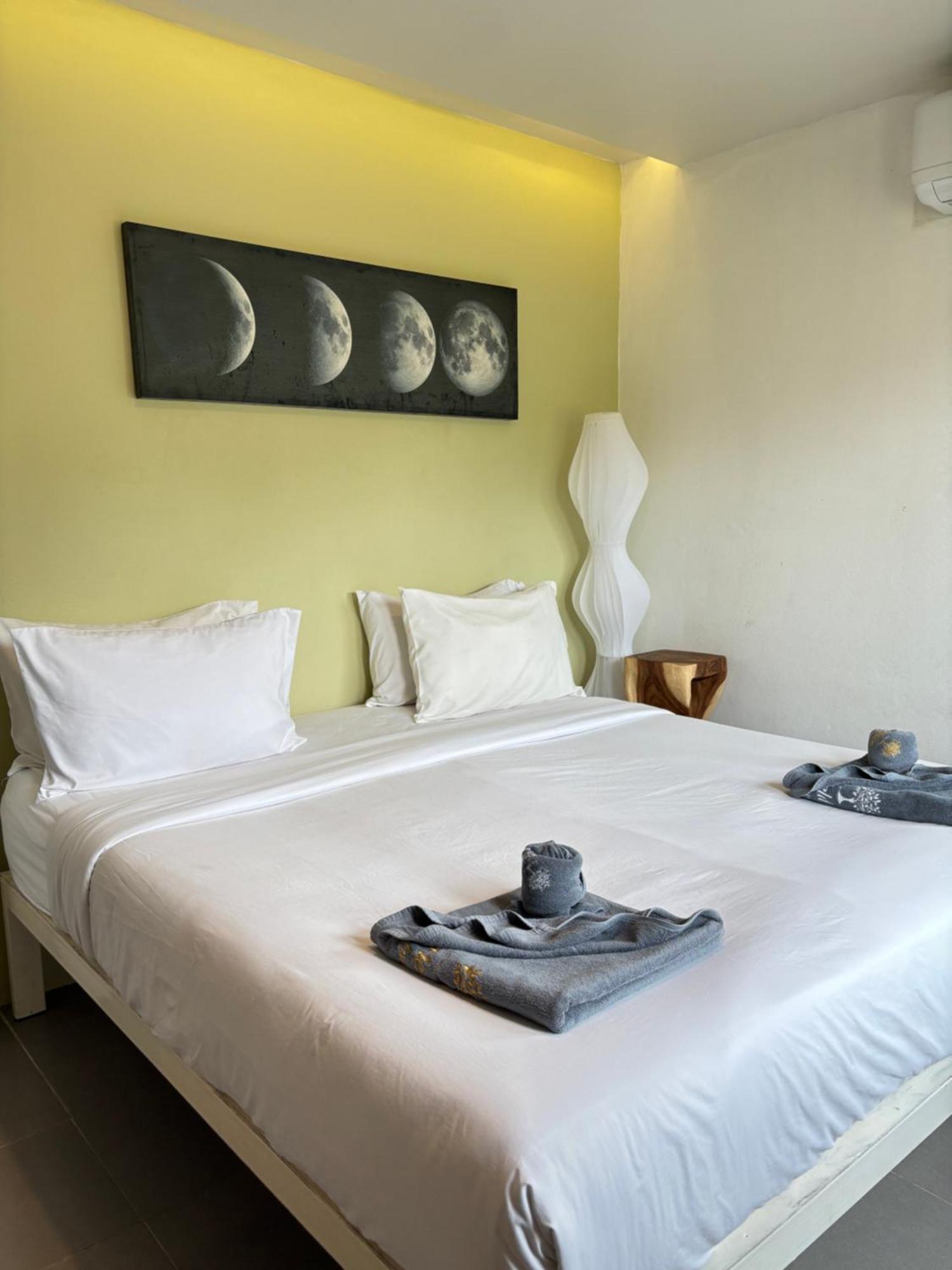 Field-D House Hotel Ko Tao Room photo